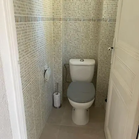 Feriehus Dans Maison, Jardin Et Piscine Prives