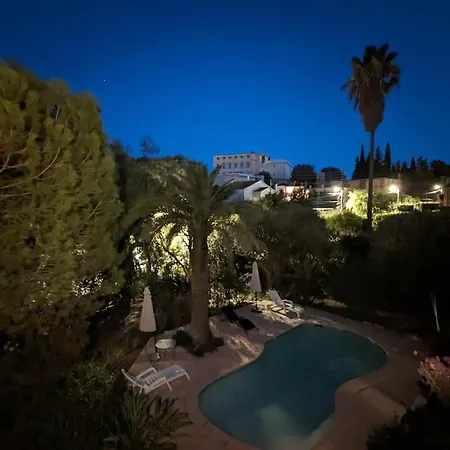 Feriehus Dans Maison, Jardin Et Piscine Prives *